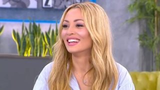 "Πάγωσε" η Ελένη Βουλγαράκη on air - "Κάποιοι αποδίδουν την καλή πορεία του Φώτη Ιωαννίδη σε εσένα"