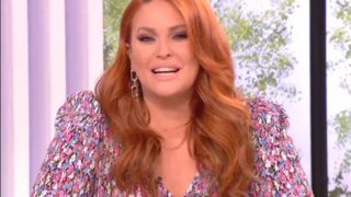 Η συγκίνηση της Σίσσυς Χρηστίδου στην έναρξη του &quot;Χαμογέλα και πάλι&quot;: &quot;Το βίντεο δεν υπάρχει περίπτωση να το δω και να μην πλαντάξω στο κλάμα&quot;