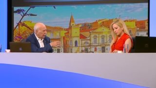 Μαρία Αναστασοπούλου σε Γιώργο Παπαδάκη: "Θα χωρίσουμε για λίγο τα τσανάκια μας"