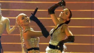 J2US | Η εκρηκτική εμφάνιση της Κατερίνας Λιόλιου &amp; της Αλεξάνδρας Παναγιώταρου - Οι μπηχτές του Σταμάτη Φασουλή