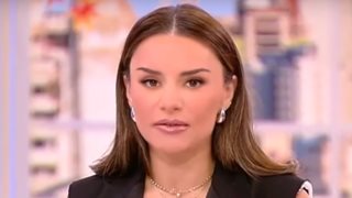 Ελένη Τσολάκη: &quot;Ο πατέρας της Φαίης Σκορδά έφυγε πολύ ξαφνικά στον ύπνο του, είναι συγκλονιστικά τραγικό αυτό που έχει συμβεί&quot;