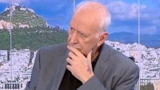 Η ενόχληση του Γιώργου Παπαδάκη: "Ρε παιδιά μην βάζετε αυτή τη φωτογραφία! Μπορείτε να τη βγάλετε;"