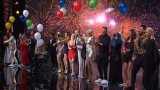 J2US | Η έκπληξη στον Νίκο Κοκλώνη on air για τη γιορτή του