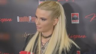 Ασπίδα για την Ελεωνόρα Ζουγανέλη η Κατερίνα Λιόλιου