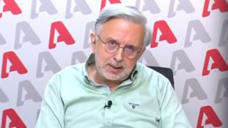 Δήμος Βερύκιος: "Μία μεγάλη αγκαλιά στην Ελεονώρα Μελέτη, σκληρό και δύσκολο παιδί αλλά ντόμπρο"