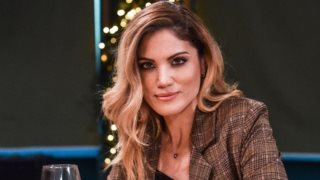 &quot;Ξεχασμένη τηλεπερσόνα μιλάει για αφυλία μετά τη γέννα του παιδιού της&quot;