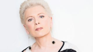 Η Έλενα Ακρίτα νύφη στον πρώτο της γάμο