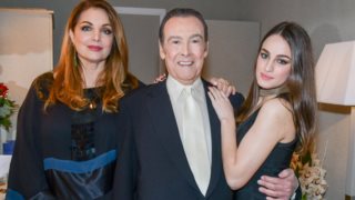 Συγκινεί η κόρη του Τόλη Βοσκόπουλου, Μαρία: &quot;Μπαμπά τα κατάφερα&quot;