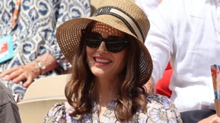 Η Natalie Portman κράτησε την ιδανική τσάντα για την περίοδο των διακοπών