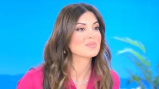 Η στιγμή που η Σταματίνα Τσιμτσιλή μαθαίνει on air πως η Ελένη Μενεγάκη την έκανε follow στο Instagram