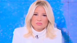 Αντέδρασε η Φαίη Σκορδά: &quot;Δεν είμαστε αναίσθητοι, είμαστε παγωμένοι&quot;