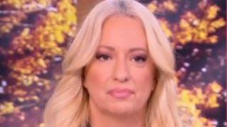 Αφροδίτη Γραμμέλη: "Είχα σχέση με πολίστα - Η γάμπα πρέπει να έχει τρίχα τέλος!"