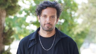 Νέα σελιδά στα επαγγελματικά του Δημήτρη Μοθωναίου