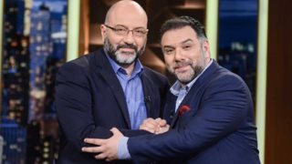 Το μήνυμα στήριξης του Γρηγόρη Αρναούτογλου στον αδελφό του, Σάκη για την υποψηφιότητά του στις Ευρωεκλογές