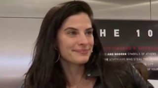 Χριστίνα Μπόμπα: "Δεν έχω χρόνο να κάνω τηλεόραση γιατί ασχολούμαι με τις μικρές, την επιχείρησή μου και τα social media"