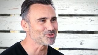 Γιώργος Καπουτζίδης: "Ο σύντροφός μου με τσίγκλησε για να μιλήσω δημόσια για τη σεξουαλικότητά μου"