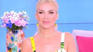 Κατερίνα Καινούργιου: Μου έγραψε "με αγάπη στο λέω μωρή, κοντεύεις τα 40, τι είναι αυτά τα μίνι που φοράς;"