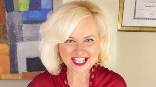 "Έφαγε πόρτα" η Κατερίνα Σαλακά στη συναυλία της Μαρίνας Σάττι στον Λυκαβηττο - Τι συνέβη;