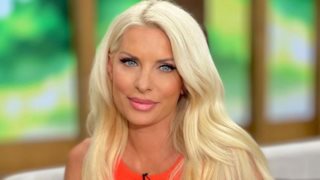 &quot;Το λαμπάκι της Eλένης Μενεγάκη δεν θα σβήσει ποτέ. Είναι μοναδική στην τηλεόραση&quot;