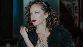 Έλλη Τρίγγου: &quot;Ο γάμος δεν με απασχολεί, με ενδιαφέρει η έννοια της μητρότητας&quot;