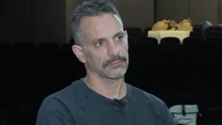 Γιώργος Χρανιώτης: &quot;Τον εκτιμώ πολύ ως ηθοποιό, αλλά η σύντροφός μου βγάζει κάποιους ήχους όταν τον βλέπει και ζηλεύω&quot;