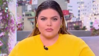 Δανάη Μπάρκα: &quot;Ένα περιοδικό με είχε στο πρωτοσέλιδο και έλεγε πως είμαι έγκυος&quot;