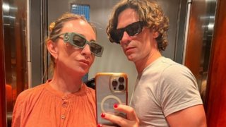 Ρούλα Ρέβη: &quot;Δεν νιώθω καθόλου σύζυγος, ούτε σύντροφος, νιώθω φίλη με τον Αποστόλο Τότσικα&quot;