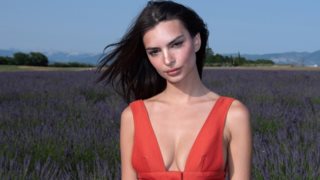 Οι πιο hot στιγμές της Emily Ratajkowski
