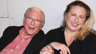 Σάντρα Βουτσά: &quot;Ο μπαμπάς μου με την Μαρινέλλα ήταν σαν αδέλφια - Δεν θα έβαζε ποτέ τον εαυτό της σε κίνδυνο&quot;