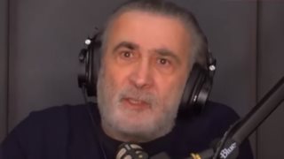 Χείμαρρος ο Λάκης Λαζόπουλος για τον Γιώργο Νταλάρα: "Δεν είναι και ο καλύτερος άνθρωπος του κόσμου"