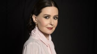 Κάτια Δανδουλάκη: "Τα τελευταία χρόνια έβλεπα τα μάτια της, που δεν υπήρχα εγώ μέσα τους"