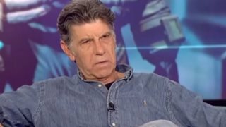 Γιάννης Μπέζος: "Τα επτά χρόνια της δικτατορίας έγιναν για την επιπολαιότητά μας και το ψώνιο των πολιτικών"