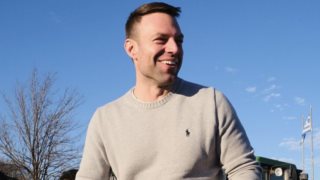 Στέφανος Κασσελάκης: "Ήταν δύσκολο να μιλήσω για τη σεξουαλική μου ταυτότητα - Η αντίδραση της μητέρας μου δεν ήταν η καλύτερη"