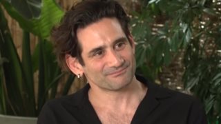 Οδυσσέας Παπασπηλιόπουλος: &quot;Με συγκινεί η απόφαση κάποιου να κάνει coming out και να σταματήσει να ψεύδεται&quot;