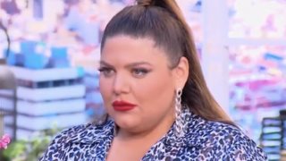 Δανάη Μπάρκα: &quot;Τον πρώτο χρόνο όταν έχασα τον παππού μου δεν ξαναμπήκα στο σπίτι της γιαγιάς μου&quot;