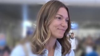 Η αντίδραση της Βίκυς Καγιά σε ερώτηση για τον Γιώργο Καράβα: "Καλύτερα ρώτα τους ίδιους"