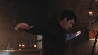 &quot;Σασμός&quot; | Το νέο τραγούδι της σειράς με τίτλο &quot;Πέτρινη Καρδιά&quot; μόλις κυκλοφόρησε