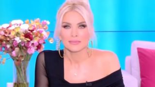 H συνάντηση της Καινούργιου με την Τούνη στην ίδια εκδήλωση: &quot;Κοινός μας φίλος έστειλε μήνυμα ότι δεν τη χαιρετήσαμε&quot;