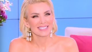 Κατερίνα Καινούργιου: &quot;Απέναντι ο Γιώργος Λιάγκας παίζει καθόλου Μαρία Αντωνά στην εκπομπή;&quot;