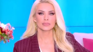 Κατερίνα Καινούργιου: &quot;Ο Κανάκης δεν βάζει στην ίδια κατηγορία τον Αρναούτογλου με τον Λιάγκα&quot;