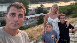 Τα παιδιά του Στέλιου Χανταμπάκη &amp; της Όλγας Πηλιάκη ξεκίνησαν σχολείο στην Ισπανία! Οι πρώτες φωτογραφίες