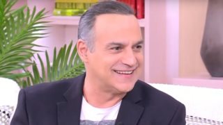 Η απάντηση του Κρατερόυ Κατσούλη για την Κατερίνα Καραβάτου: "Το παλεύουμε και το έχουμε στο νου μας"