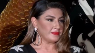 Η αντίδραση της Έλενας Παπαρίζου σε ερώτηση για τον Τόνυ Μαυρίδη και τη διαμάχη τους