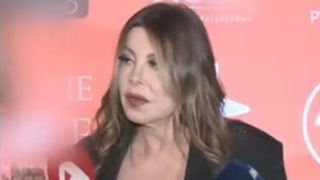 Αντέδρασε η Άντζελα Δημητρίου: &quot;Τι ερώτηση είναι αυτή ρε παιδιά;&quot;