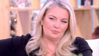 Ελισάβετ Μουτάφη: "Ήταν σαν περίοδος εγκυμοσύνης ο χρόνος που περίμενα τον γιο μου να έρθει σπίτι"