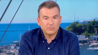 Γιώργος Λιάγκας για Φώτη Σεργουλόπουλο: Να ενημερώσουμε τον παρουσιαστή της ΕΡΤ ότι ούτε τώρα λέγεται &quot;Μακεδονία&quot;