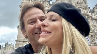 Η Ελένη Μενεγάκη στην αγκαλιά του Ματέο Παντζόπουλου - &quot;Ευτυχία είναι...&quot;