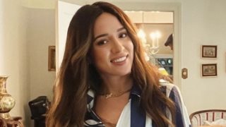 Η σπάνια φωτογραφία της Καλομοίρας αγκαλιά με την πεθερά της από το οικογενειακό τραπέζι του Πάσχα