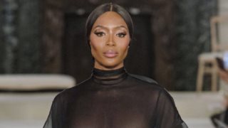 Naomi Campbell | Η πρώτη έξοδος με το μωρό της και η απρόβλεπτη new mommy εμφάνισή της