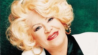 Μήπως είναι η στιγμή να μιλήσουμε ανοιχτά για την Καίτη Γκρέυ;